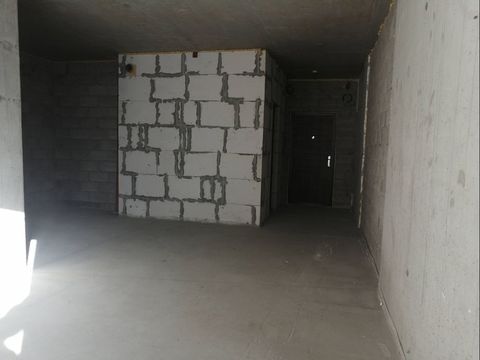 Apartment on Shkilna Street