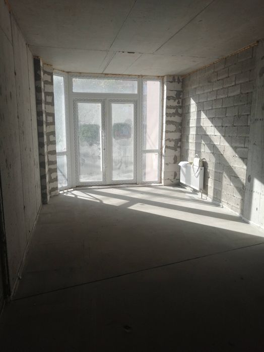 Apartment on Shkilna Street