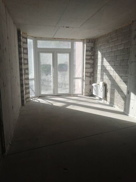 Apartment on Shkilna Street