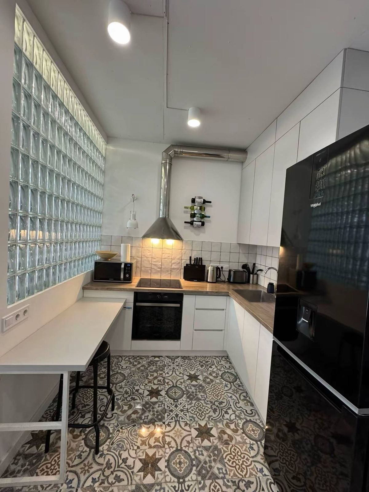 Apartment on Kamanina Street
