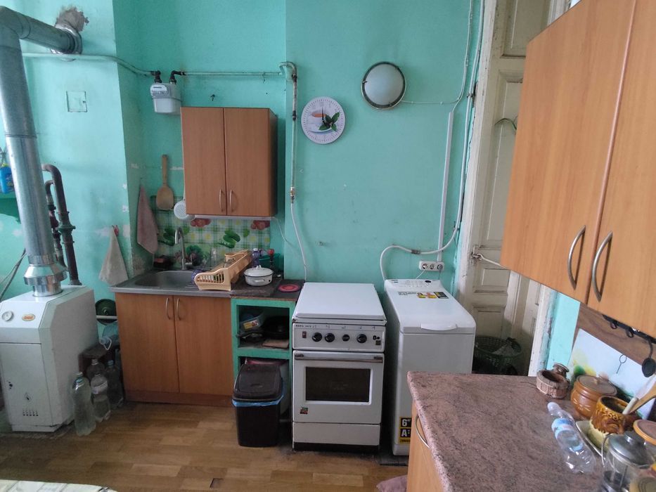 Квартира на Караванського С. вул.