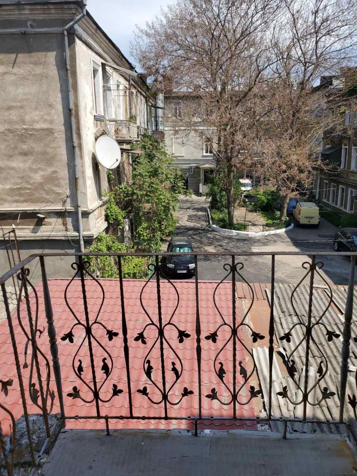 Квартира на Садова вул