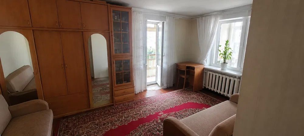 Квартира на Небесної Сотні просп.