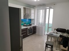 Квартира на Заболотного Академіка вул.