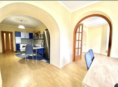 Apartment on Shady Street