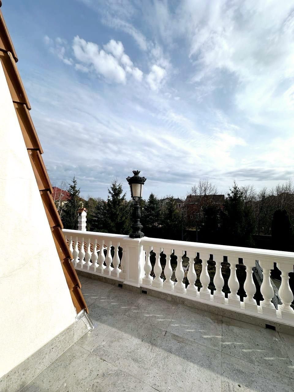 Продам шикарный дом в Совиньон 3