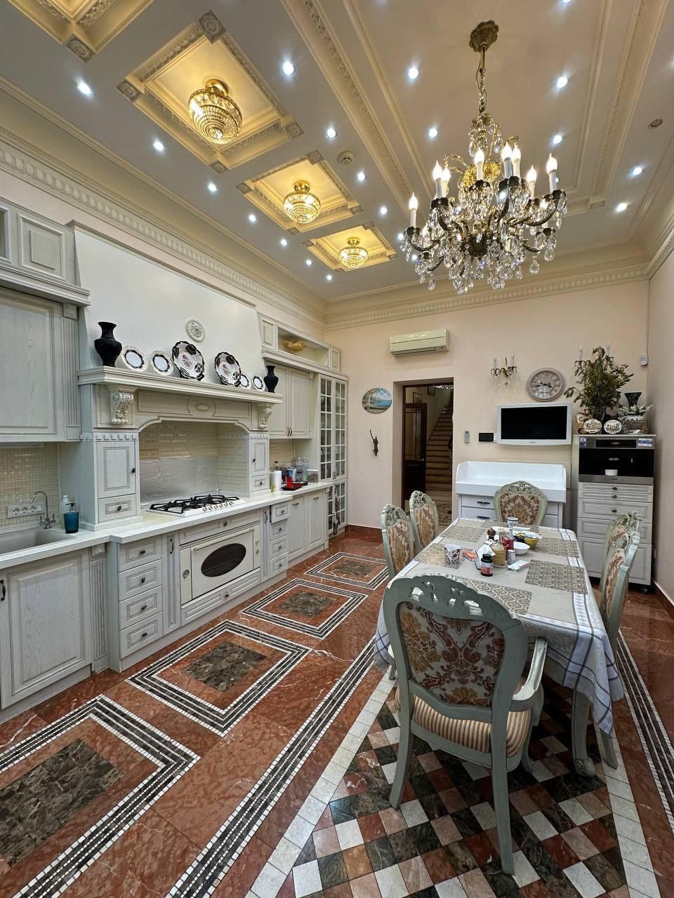 Продам шикарный дом в Совиньон 3