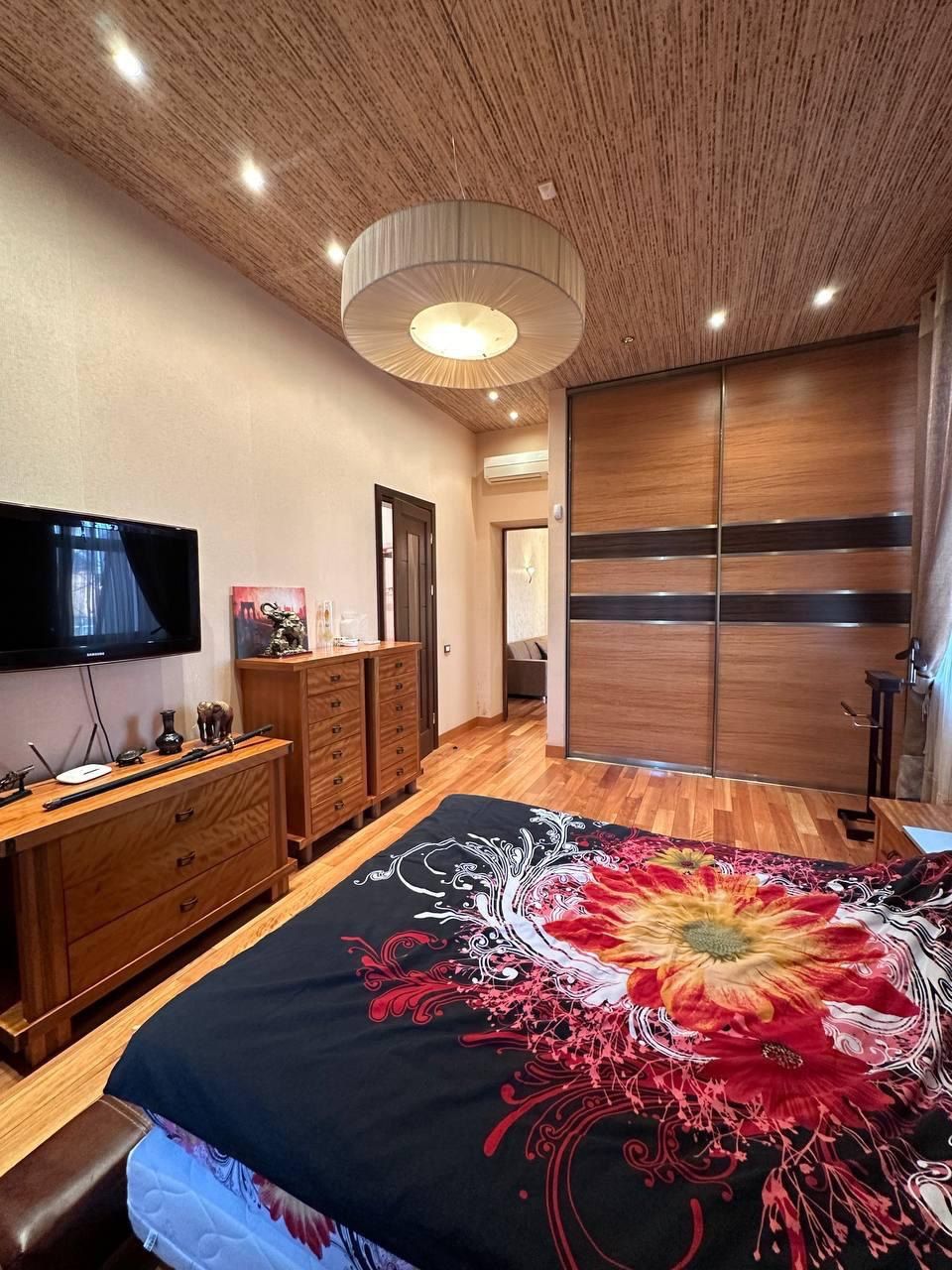 Продам шикарный дом в Совиньон 3