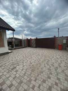 Будинок на Райдужна вул.