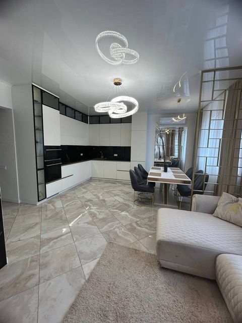 Будинок на Райдужна вул.
