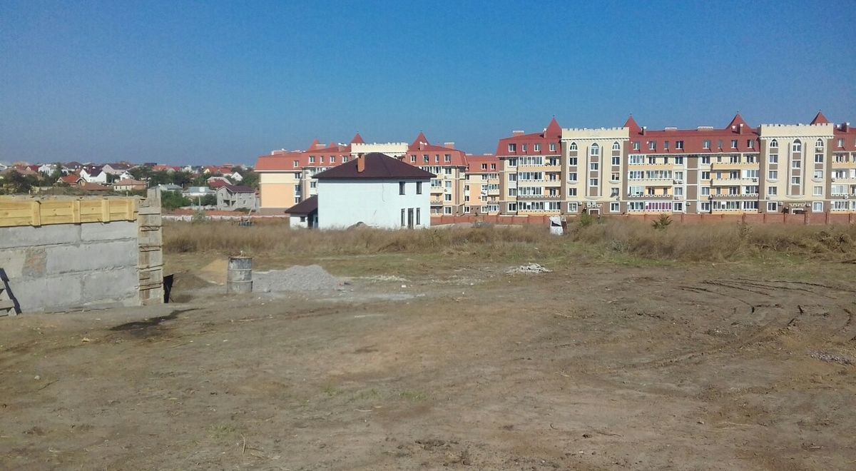 Land plot in Block 23, Sovinion