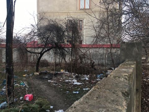A plot of land on Lyustdorfskaya Road