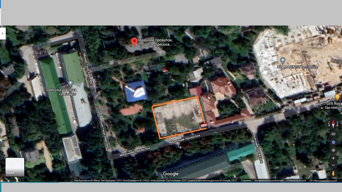A plot of land on Mayachny Lane