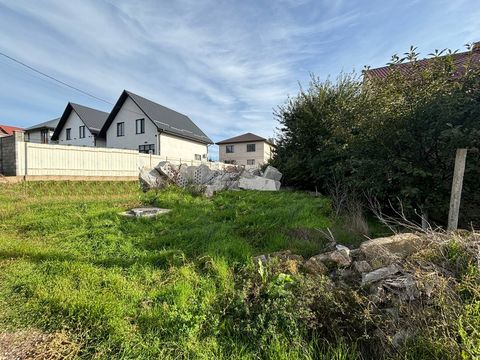 A 500-square-meter plot of land is for sale in Chernomorka.