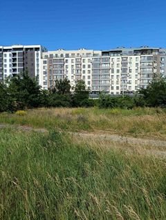 Lot on Vesnyana Street